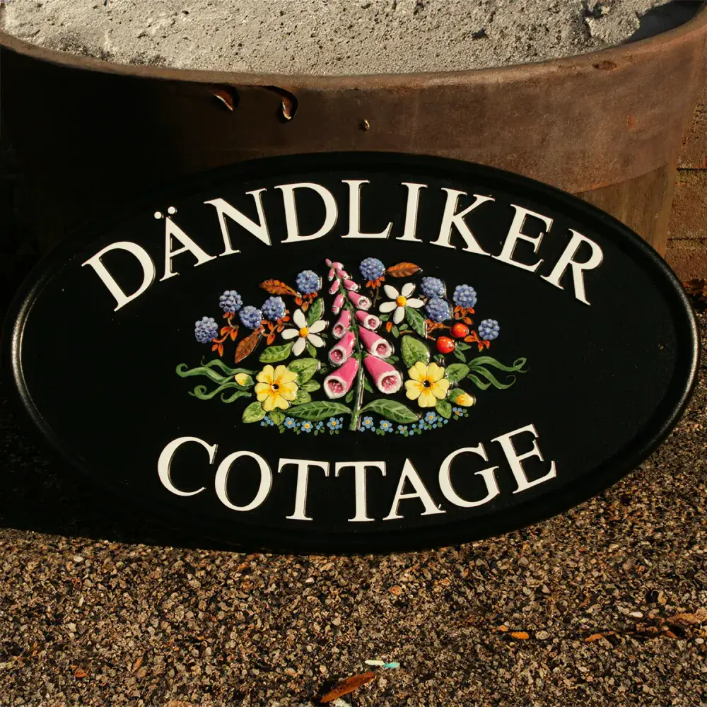 Hand Painted Large Cast Oval Sign with Motif STO6 - 1 or 2 Lines of Curved Text