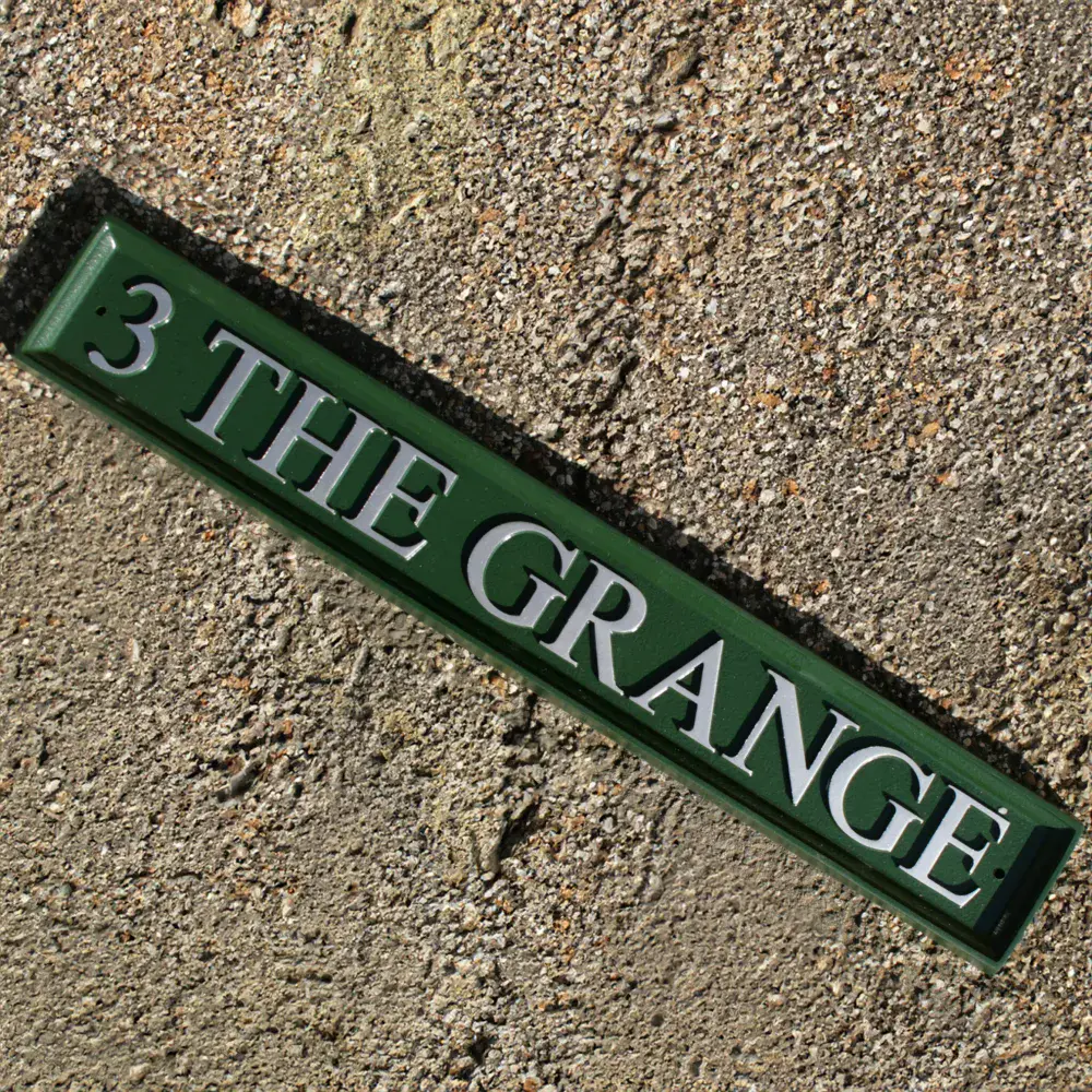 Hand Painted Narrow Rectangular Cast Sign STR2 - 1 line of straight text & Unpainted Rim