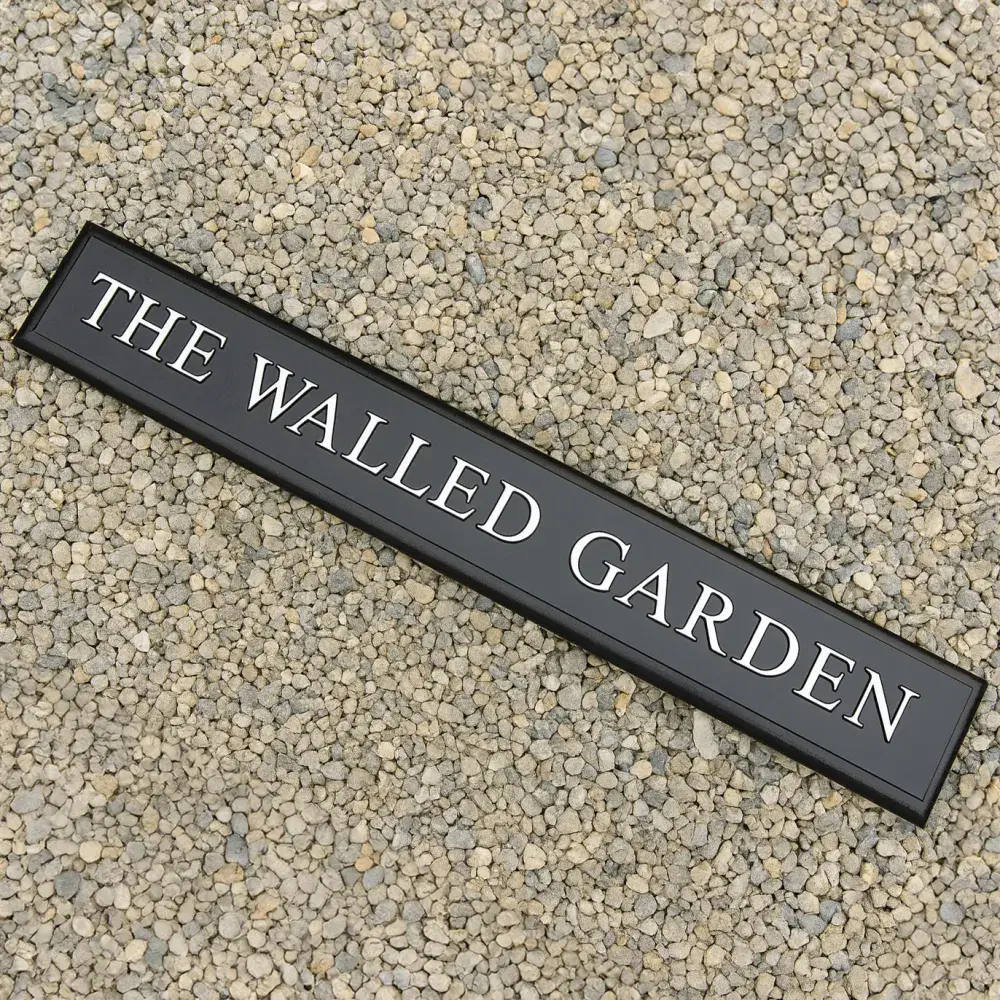Hand Painted Rectangular Cast Sign STR6 - 1 Line of Straight text with chamfered edge - 600mm x 100m
