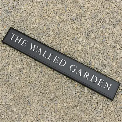 Hand Painted Rectangular Cast Sign STR6 - 1 Line of Straight text with chamfered edge - 600mm x 100m