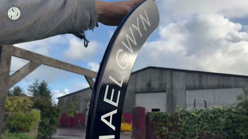 Painted Hockey Stick Verge Signs  | The Sign Maker Shop