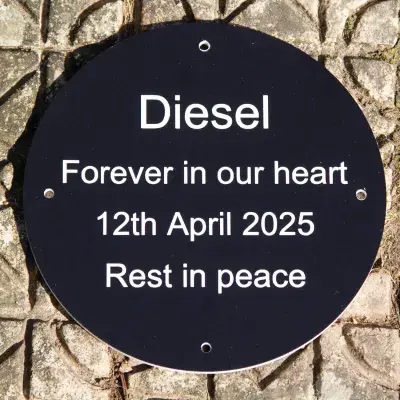 Round Memorial Plaque -  Engraved 3.2mm Acrylic Laminate