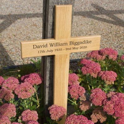 Wooden Memorial Crosses with Text Engraved ...