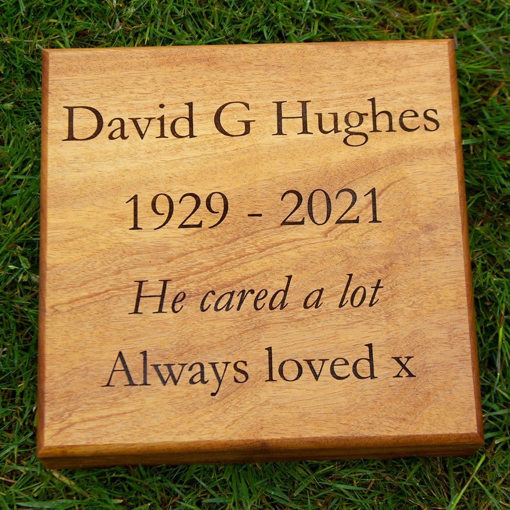 Wooden Tablet / Wooden Lawn Memorial