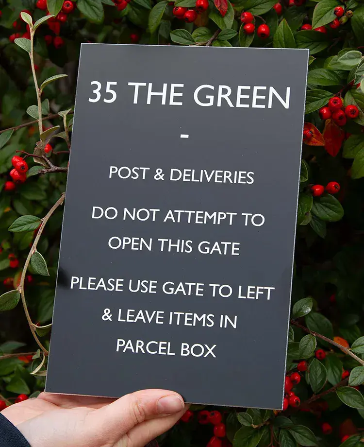 Post and Deliveries