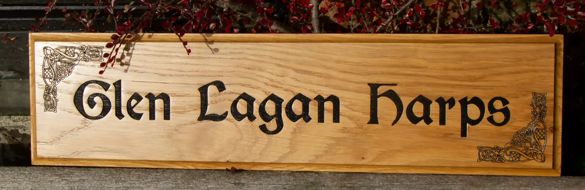 Oak Sign - Scalloped Edges