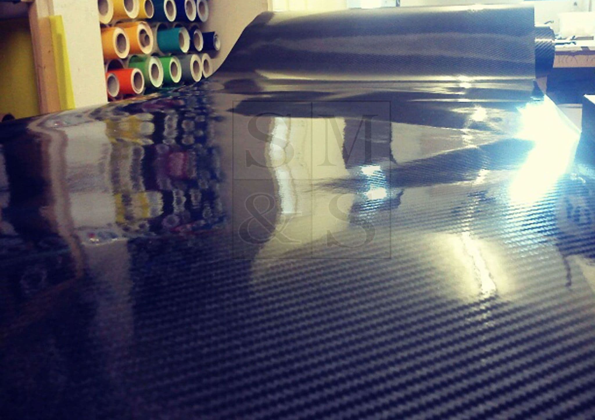 Black Gloss Carbon Fibre Effect Vinyl
