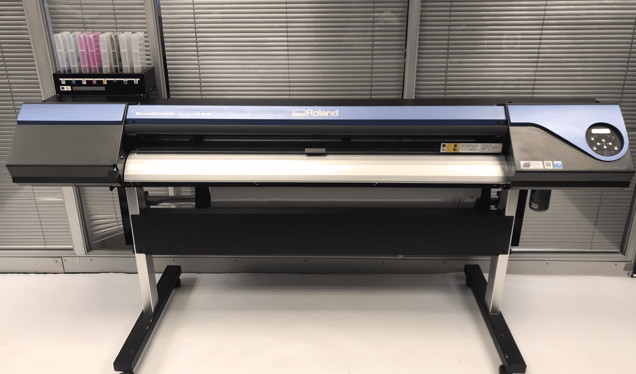 8x Tinte für ROLAND VersaCAMM VS-540i 640i RF-640 RE-640 440ml Eco-Sol MAX 3 INK 8x Tinte für ROLAND VersaCAMM VS-540i 640i RF-640 RE-640 440ml Eco-Sol MAX 3 INK