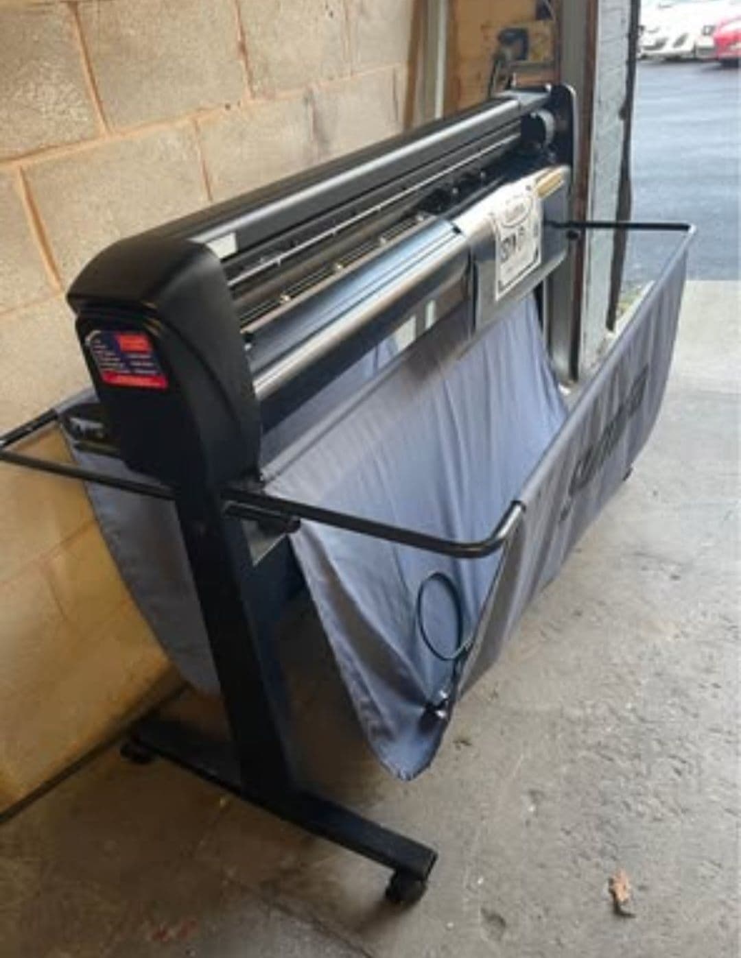 Summa-D120R Vinyl Cutter Plotter
