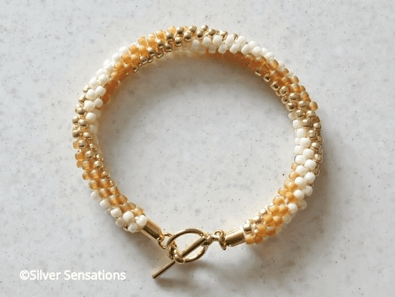 Autumn’s Enchantment: Jewellery Colours Inspired by the Changing Leaves