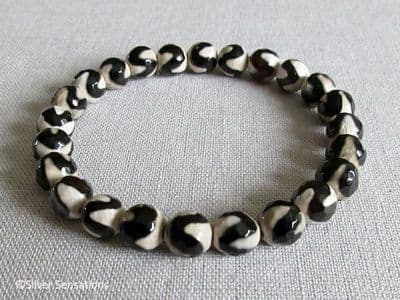 Black & Cream Wavy Agate Beaded Stretch Fashion Bracelet