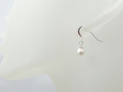 Elegant Cream Pearls Short Drop Earrings