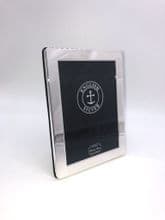Traditional plain Sterling Silver photo frame