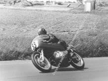 AERMACCHI 350 Kel Carruthers Snetterton c.1967.Photo (b)