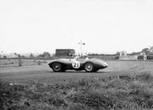 Aston Martin DB3S Salvadori spins, Silverstone 1954