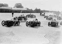 AUSTIN 7 "Dutch Clog" team at Brooklands 500 1933. Photo