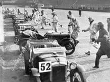 AUSTIN 7s & MGs start Brooklands Double-12 1931