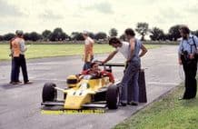AYRTON SENNA FF2000 Van Diemen Castle Combe photo 1982