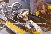 CHEVRON B24 Peter Gethin . photo  Brands Hatch F5000 1973