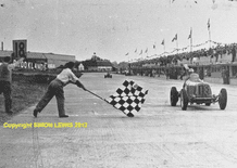 ERA R14B Jonnie Wakefield Brooklands 1938. 10x7" photo