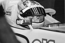 Fernando Alonso Renault RS22 F1 2002 Pit garage (e)