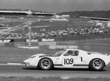 FORD GT40 Alan Rees photo. 1966 Brands .Essex Wire