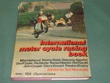 INTERNATIONAL MOTOR CYCLE RACING BOOK . Macauley(1971)