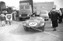 JAGUAR D TYPE "2 CPG" Duncan Hamilton .1958 Silverstone paddock. photo