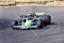 Lola T330 Tom Belso Mallory Park Shelsport Gp8 1977 action photo