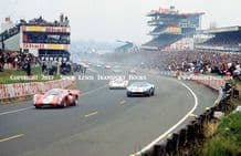 Lola T70(Bonnier-Gregory) GT40 (Hobbs/Hailwood) Porsche 908 (Herrman/Larrouse) Le Mans 1969. Photo.