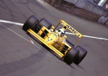 Lotus 102 Lamborghini Warwick Silverstone 1990 (b)