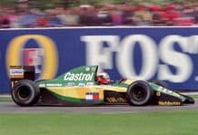 Lotus 107 Herbert at speed British GP 1993 (b)