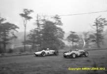 LOTUS 18 Masten Gregory & COOPER Bruce McLaren 1961 Oulton Gold Cup
