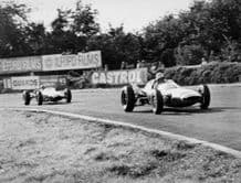 Lotus 24 Chevrolet Chris Summers leads Brands 1967