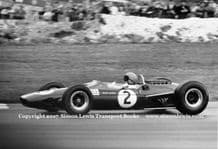 LOTUS 33 Peter Arundell 1966 British GP Brands Hatch.