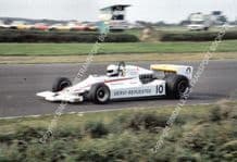 Lotus 78 Londono Bridge at speed Silverstone Aurora British F1 finale 1980 (a)