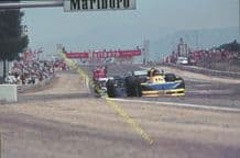 MARCH 761 - Ronnie Peterson  leading others at speed 1976 French GP.