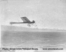 Martin Handasyde No.3 photo. In flight. c.1910
