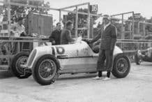 MASERATI 4CM DeGraffenried Isle of Man pits 1937