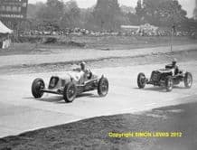 MASERATI 8CM & ERA R4D Bira leads Mays  1937 International Trophy Brooklands