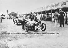 Morgan 3 wheeler Clive Lones at Brooklands 1932 Relay Race (b)