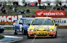 RENAULT LAGUNA Alain Menu BTCC Donington 1996. photo