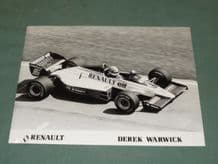 RENAULT RE60 F1 Derek Warwick. Original 8.5x6.5" Press Office photo