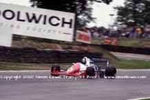 Reynard 90D Paul Warwick photo 1991 British F3000 Brands Hatch June 30 (A)