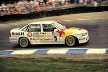 Vauxhall Cavalier BTCC 1990 John Cleland photo Brands(B)