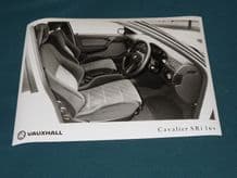 VAUXHALL CAVALIER SRi 16v (interior) factory issued 8x6" press photo