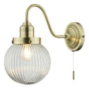 Tamara Single Wall Light in an Antique Brass Finish with Ribbed Glass, Switched - där TAM0775