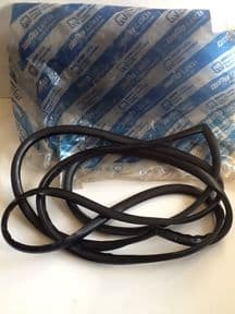 Lancia Y10 windscreen front window
