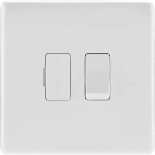 BG Moulded White 13 Amp Switched And Fused - 13a