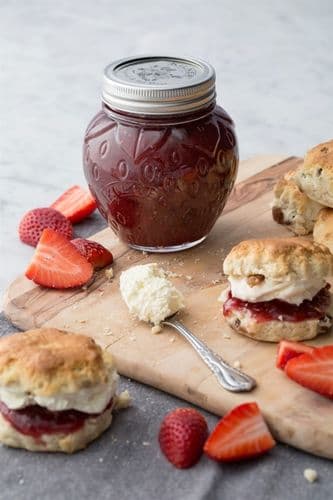Kilner Strawberry Fruit Preserve Jar - 0.4L
